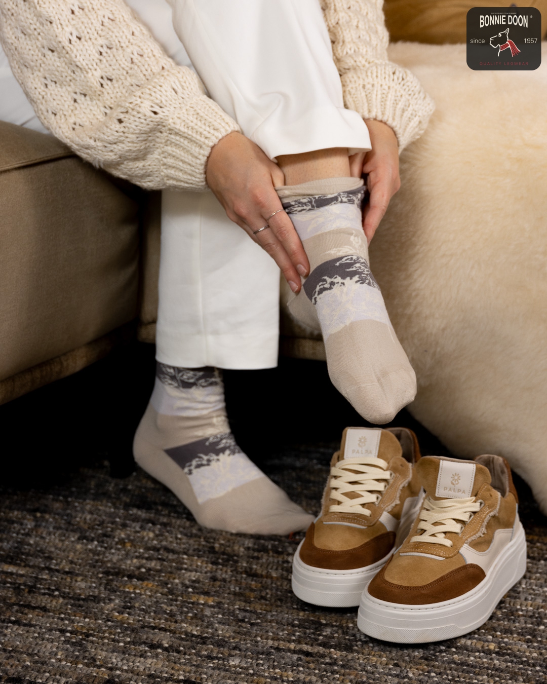 Flower and Stripes sock Plum